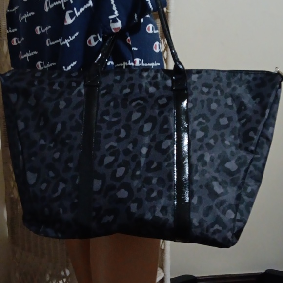 Bath & Body Works Black/Gray Leopard Print Tote NWT - Picture 2 of 5